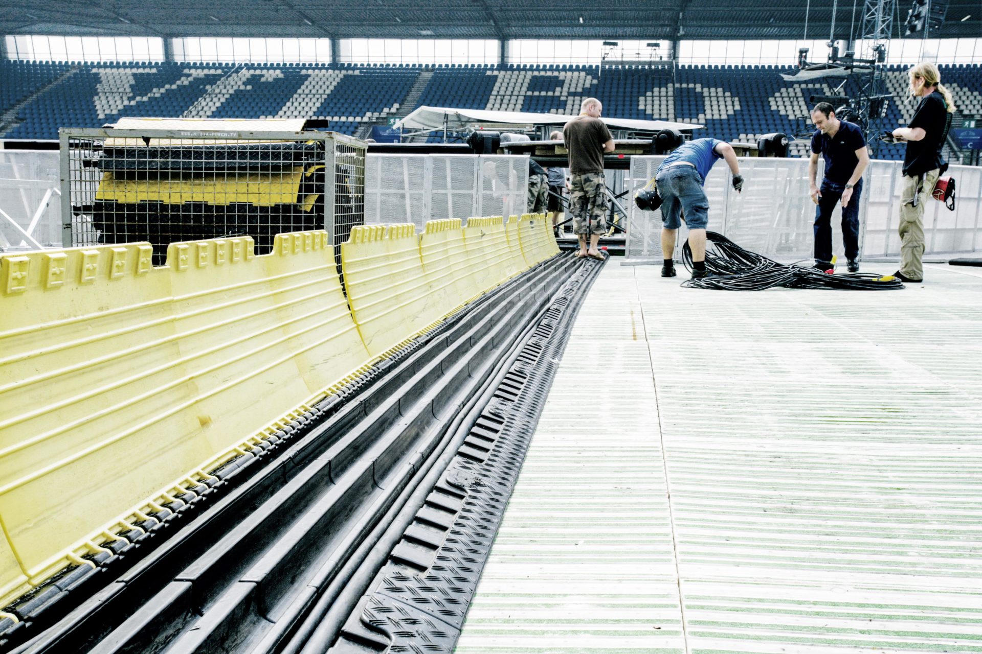 Cable protector Ramp | Features Of Cable Protector Ramp - EPS